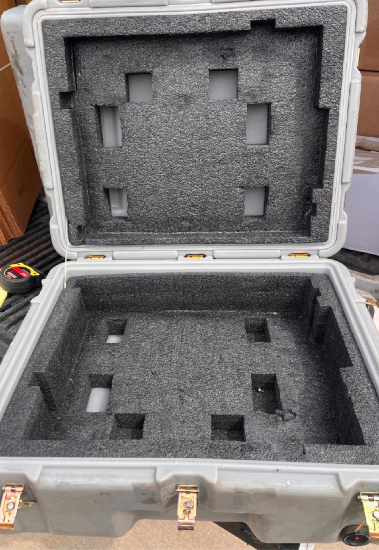 HARDIGG Heavy Duty Military Footlocker Waterproof Case 23"X18"X9" Foam Inserts